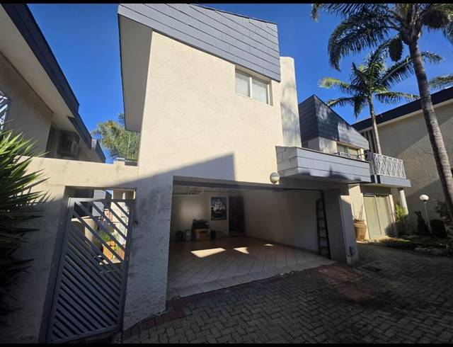 4 BEDROOM CLUSTER FOR SALE IN BASSONIA